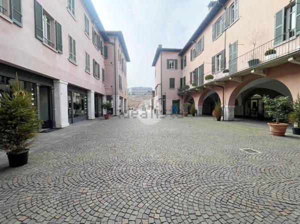 negozio in affitto a Brescia in zona Centro Storico