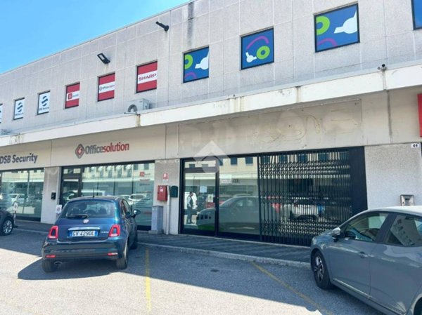 negozio in affitto a Brescia in zona Chiesa Nuova