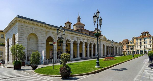 negozio in affitto a Brescia