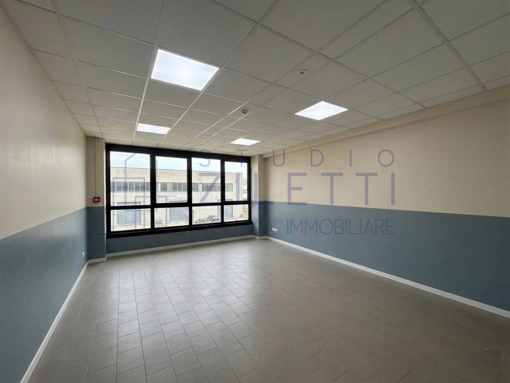 ufficio in affitto a Brescia in zona Quartiere Primo Maggio