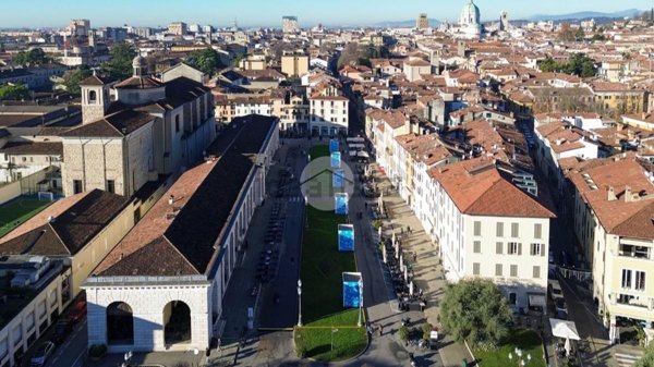 ufficio in affitto a Brescia in zona Centro Storico