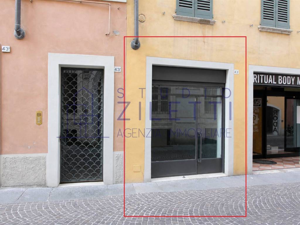 negozio in affitto a Brescia in zona Centro Storico