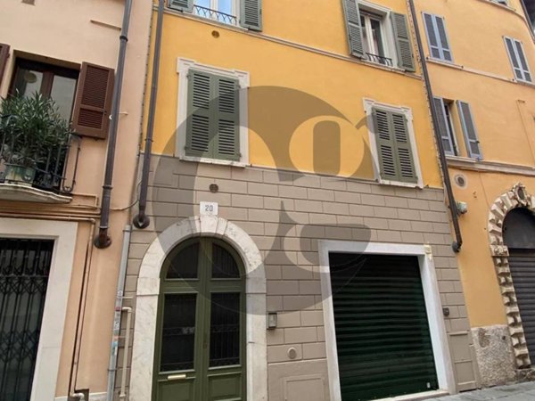 negozio in affitto a Brescia in zona Centro Storico