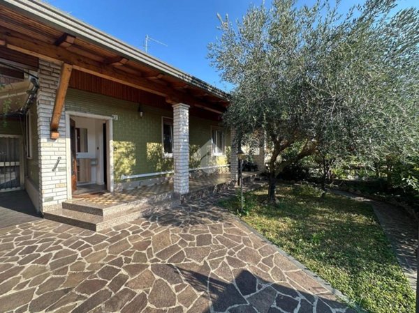 casa indipendente in affitto a Brescia in zona Villaggio Prealpino