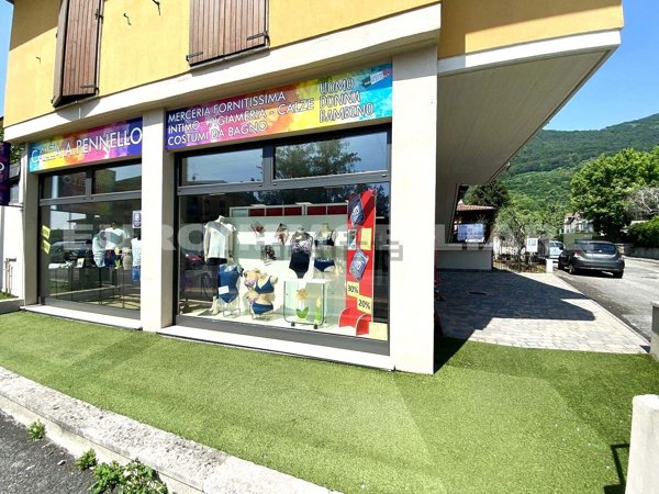 negozio in affitto a Brescia in zona Caionvico