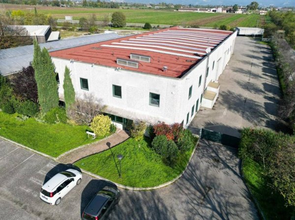ufficio in affitto a Calcinato in zona Calcinatello