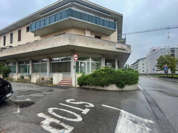negozio in affitto a Calcinato