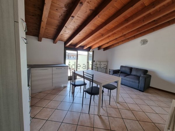 appartamento in affitto a Calcinato in zona Calcinatello