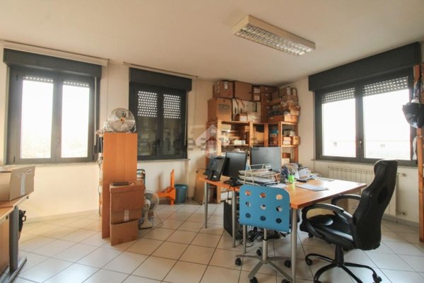 ufficio in affitto a Calcinato in zona Calcinatello