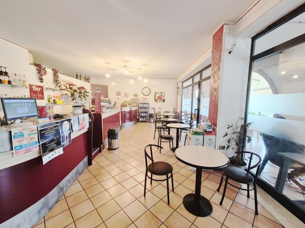 negozio in affitto a Calvagese della Riviera in zona Carzago