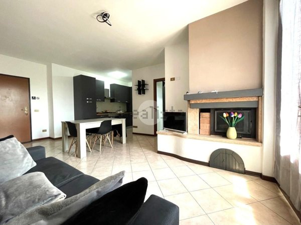 appartamento in affitto a Calvagese della Riviera in zona Carzago