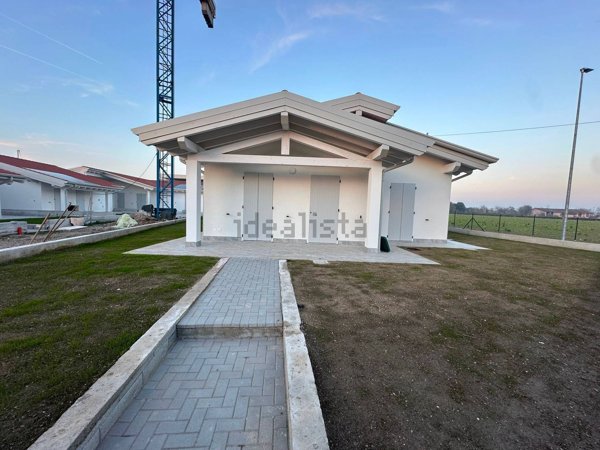 casa indipendente in affitto a Calvisano