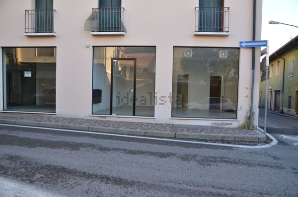 ufficio in affitto a Capriano del Colle