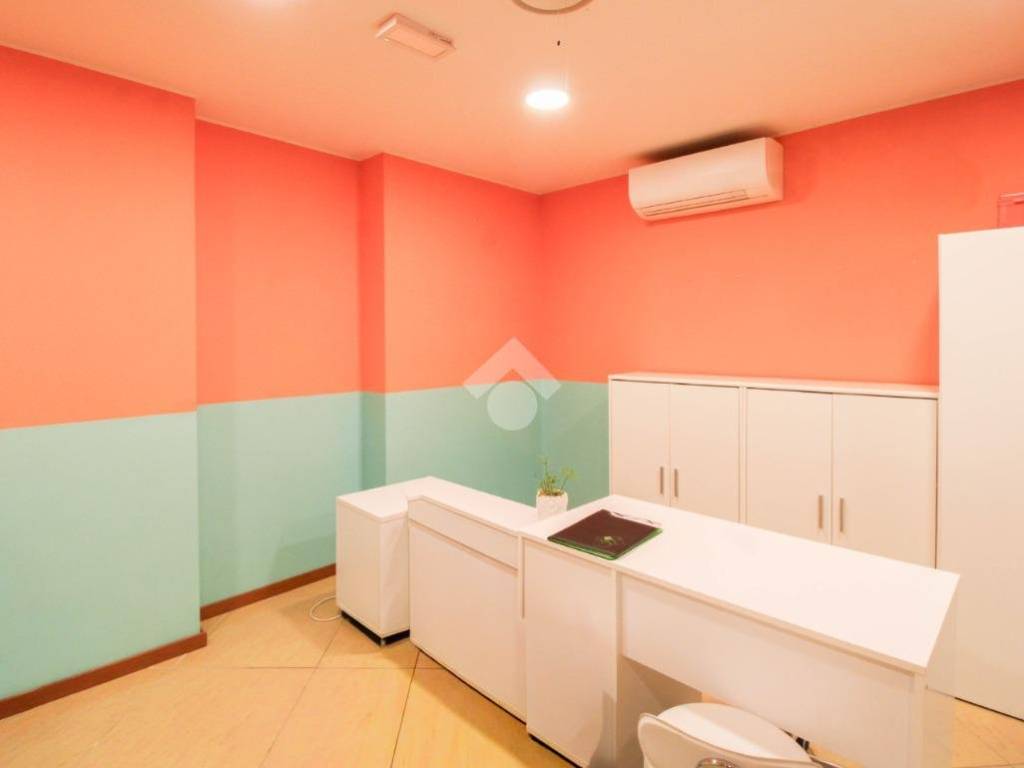 negozio in affitto a Capriolo