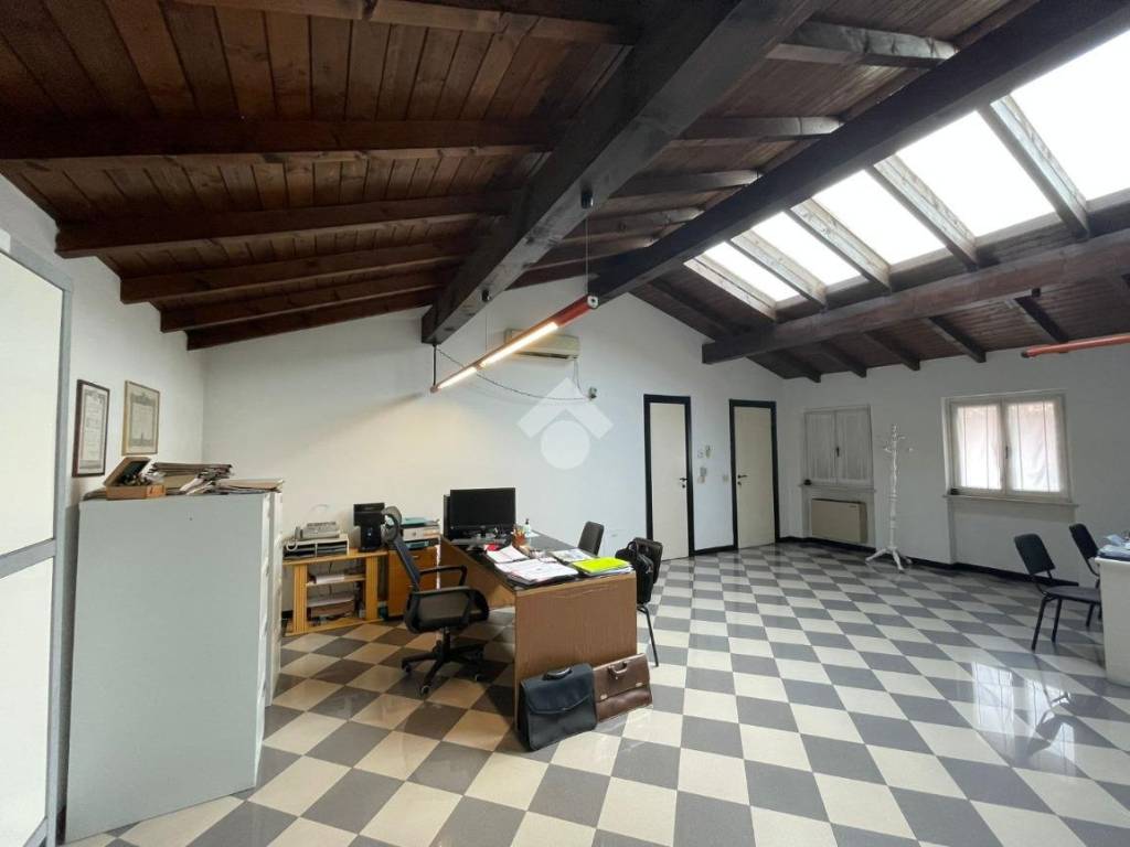 ufficio in affitto a Carpenedolo