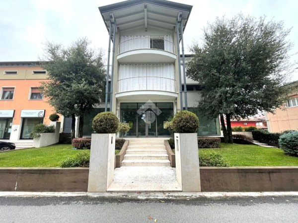 negozio in affitto a Carpenedolo