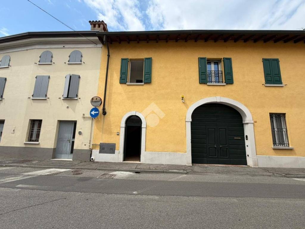 ufficio in affitto a Carpenedolo in zona Livelli