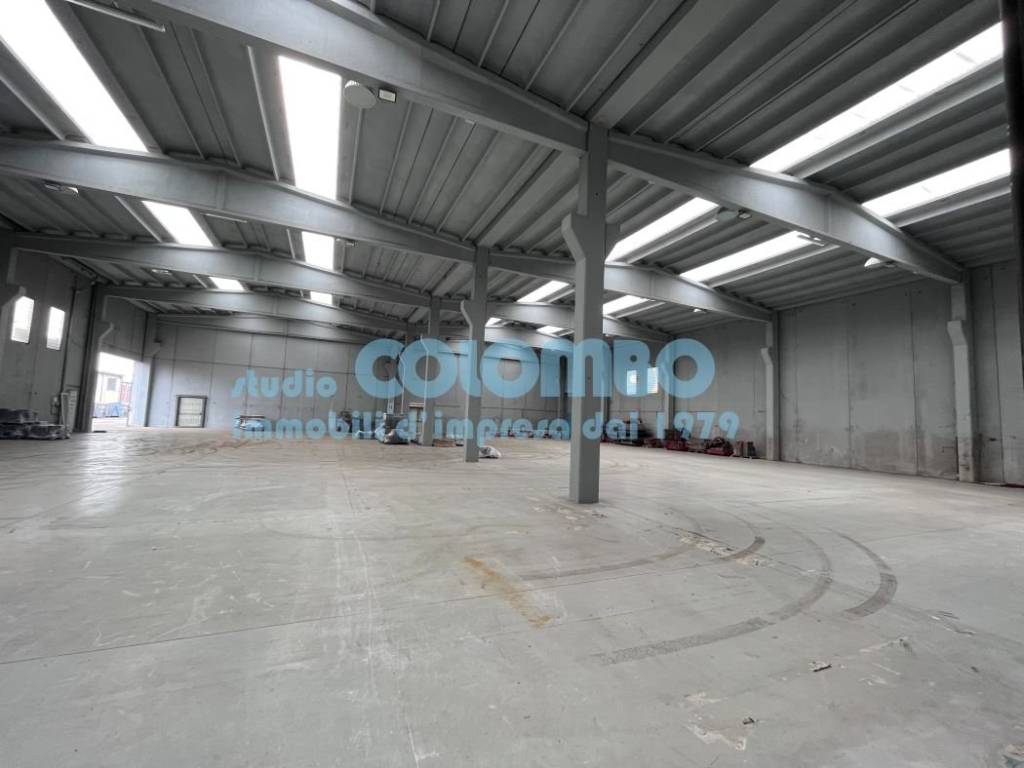 locale commerciale in affitto a Castegnato