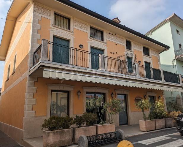 negozio in affitto a Castelcovati