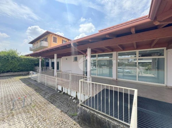 negozio in affitto a Castel Mella