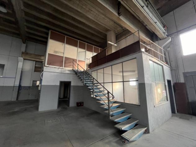 locale commerciale in affitto a Castel Mella