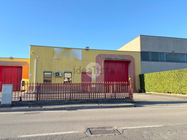 negozio in affitto a Castel Mella