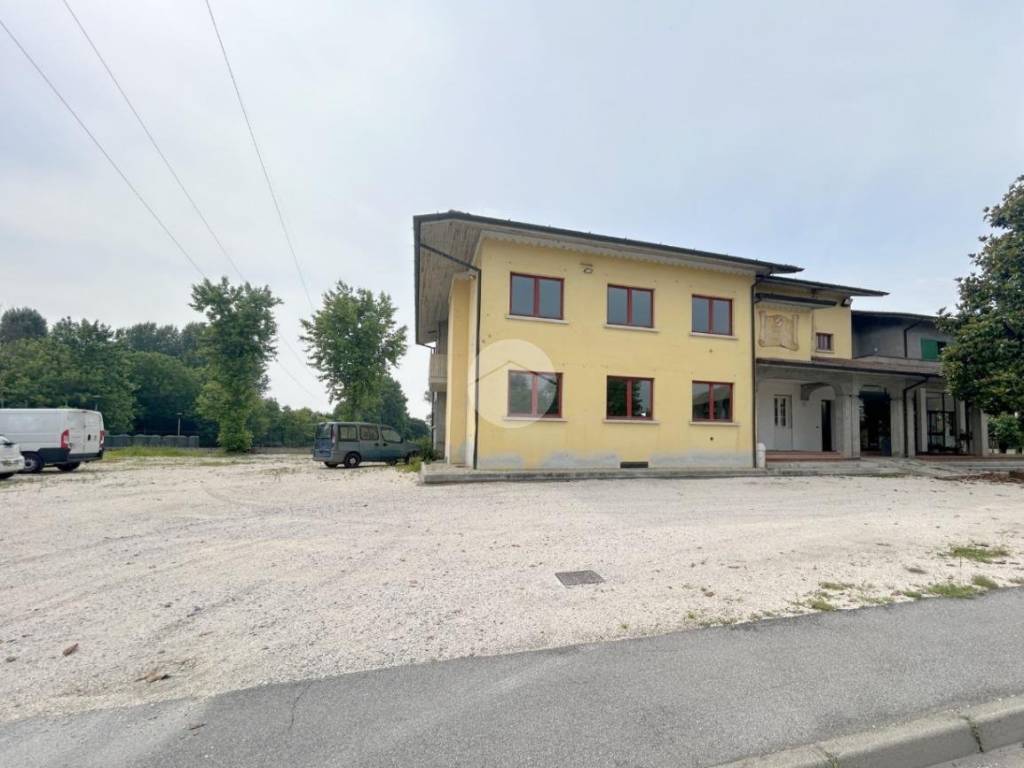 negozio in affitto a Castel Mella