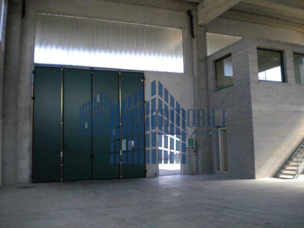 locale commerciale in affitto a Castenedolo