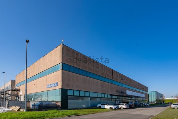 locale commerciale in affitto a Castenedolo