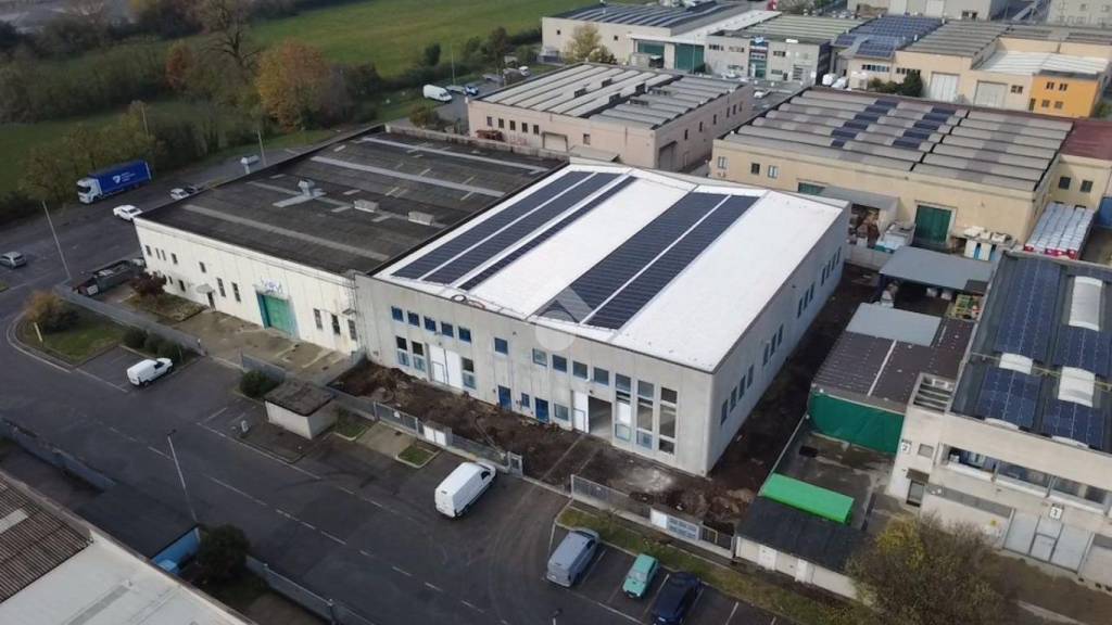 locale commerciale in affitto a Castenedolo