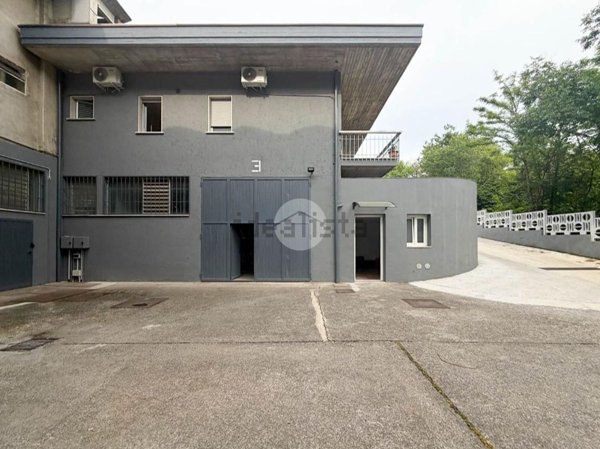 locale commerciale in affitto a Castenedolo in zona Capodimonte