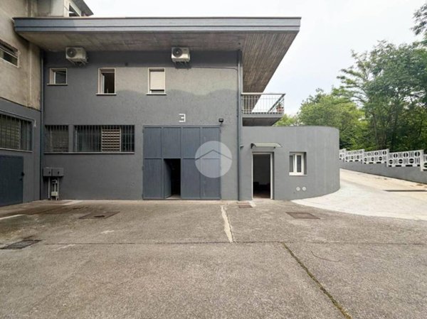 locale commerciale in affitto a Castenedolo in zona Capodimonte
