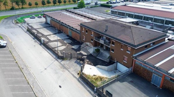 locale commerciale in affitto a Castenedolo
