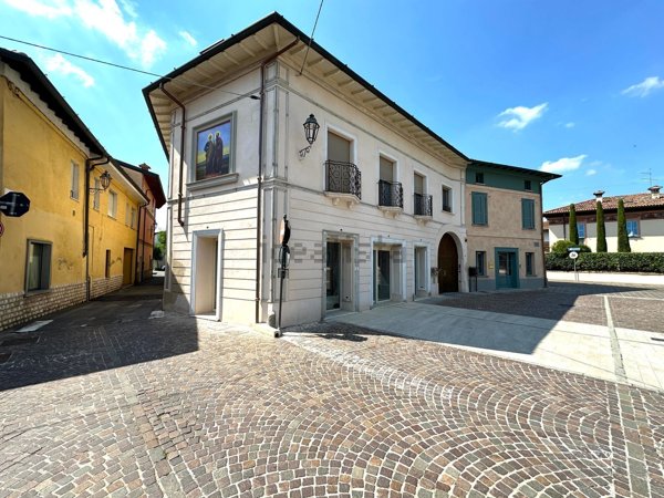 locale commerciale in affitto a Castrezzato