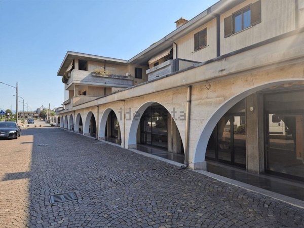 ufficio in affitto a Castrezzato