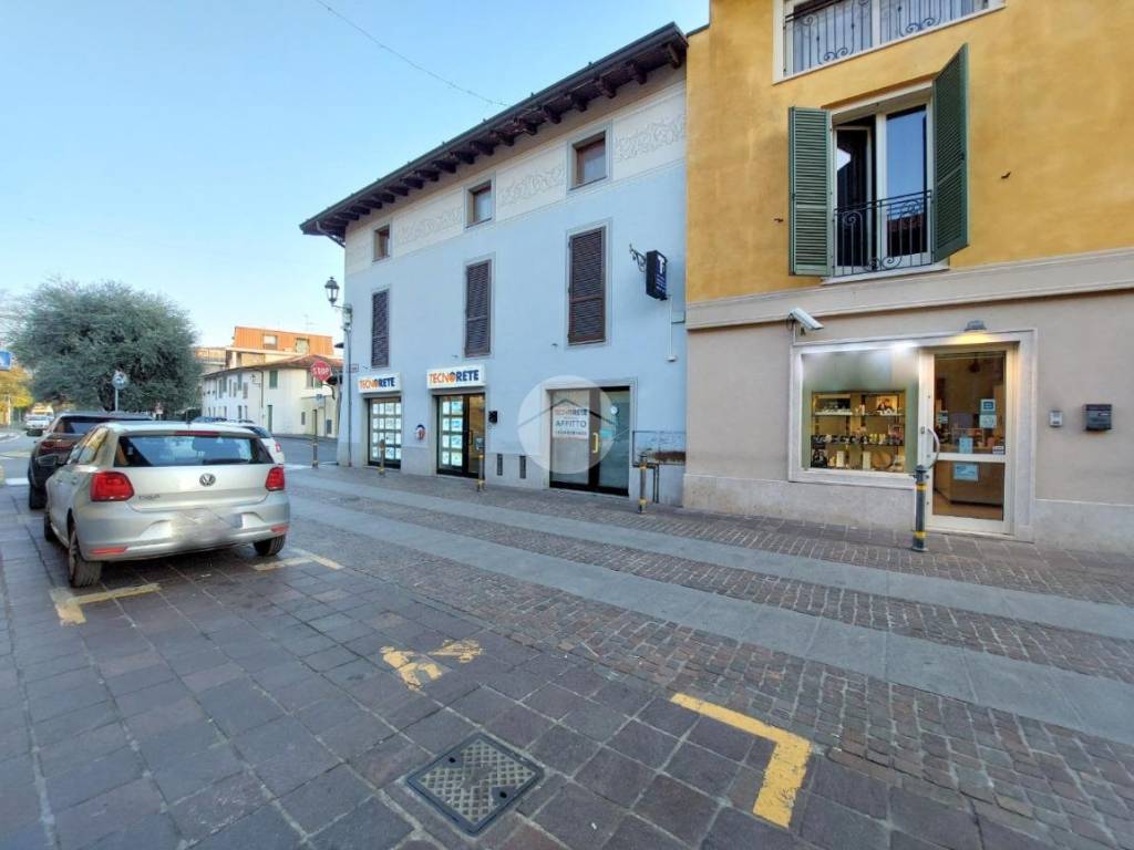 negozio in affitto a Castrezzato