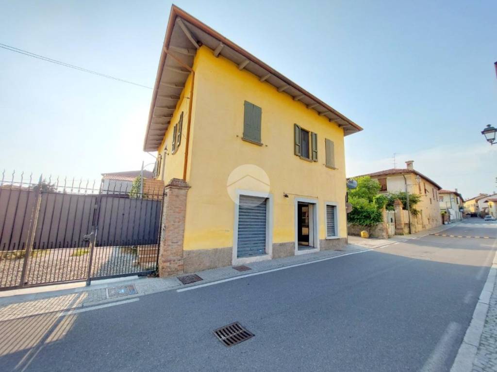 trivano in affitto a Cazzago San Martino