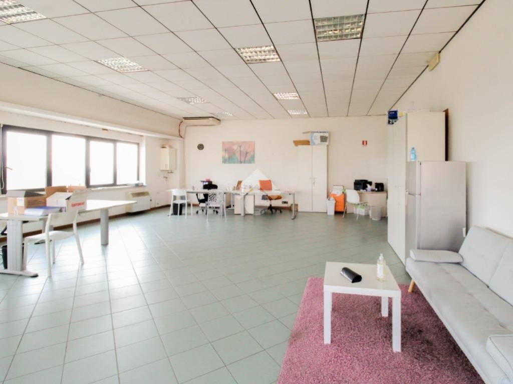 ufficio in affitto a Cazzago San Martino