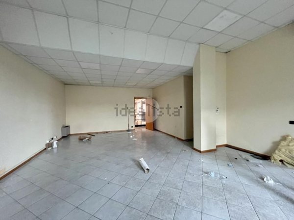 locale commerciale in affitto a Cazzago San Martino