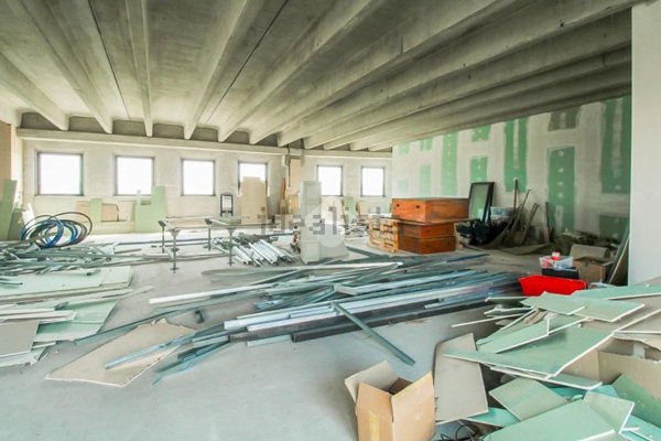 ufficio in affitto a Cazzago San Martino