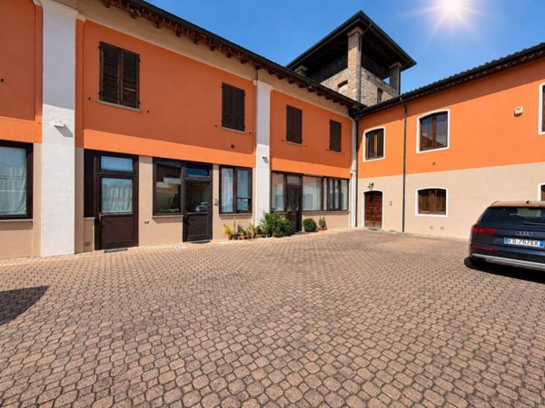 appartamento in affitto a Cazzago San Martino in zona Calino