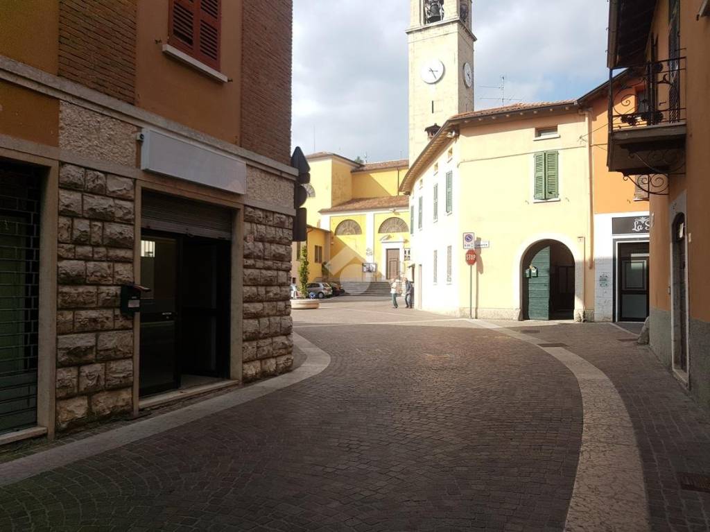 negozio in affitto a Cellatica