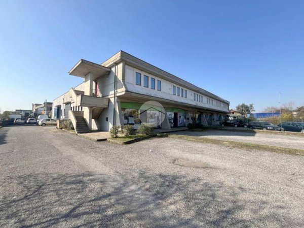 ufficio in affitto a Cellatica