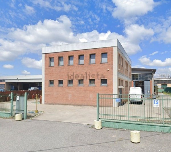 locale di sgombero in affitto a Cellatica