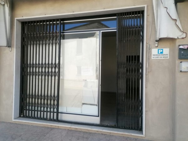 negozio in affitto a Cellatica