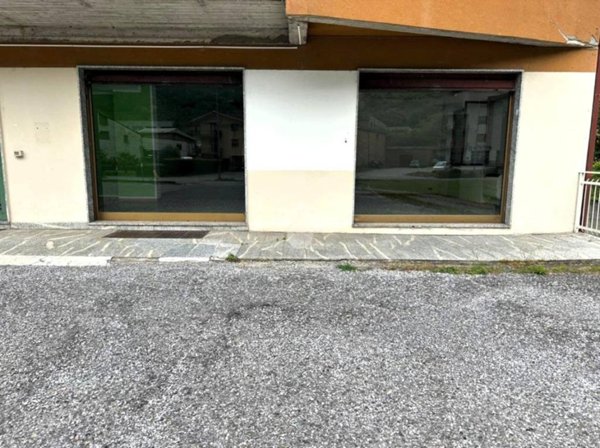 negozio in affitto a Ceto