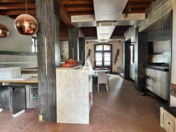 negozio in affitto a Cevo in zona Isola