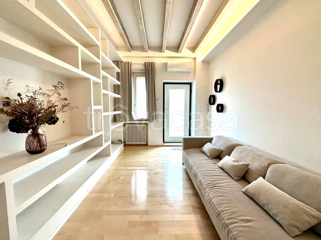 appartamento in affitto a Cevo in zona Isola