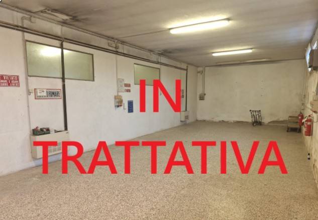 locale commerciale in affitto a Chiari