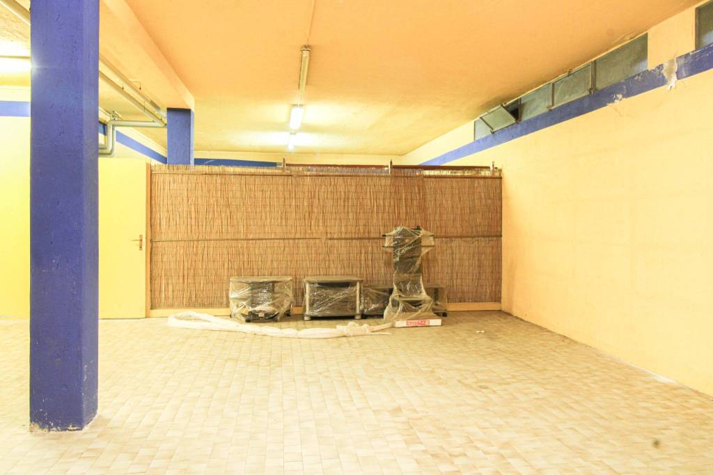 locale commerciale in affitto a Chiari